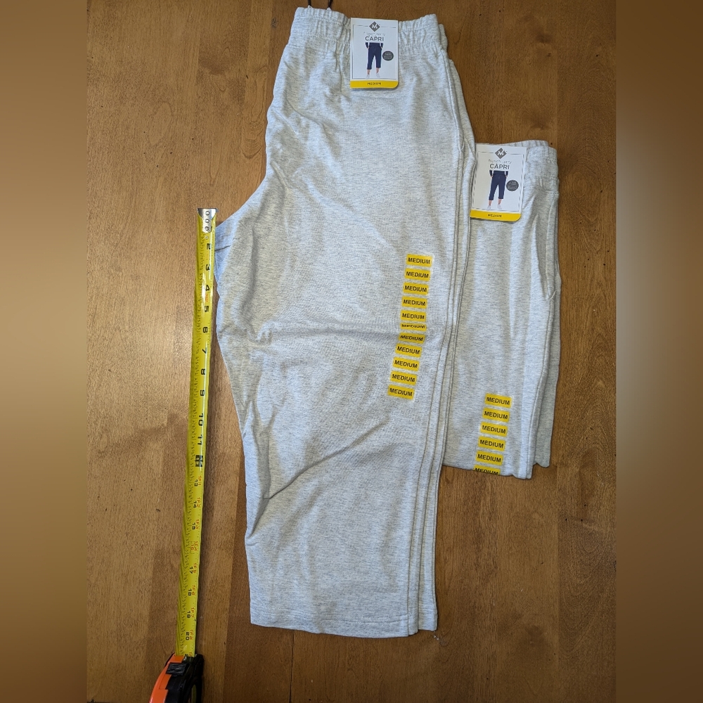 Pair Of Women's Gray Capri Pants - Picture 2 of 3